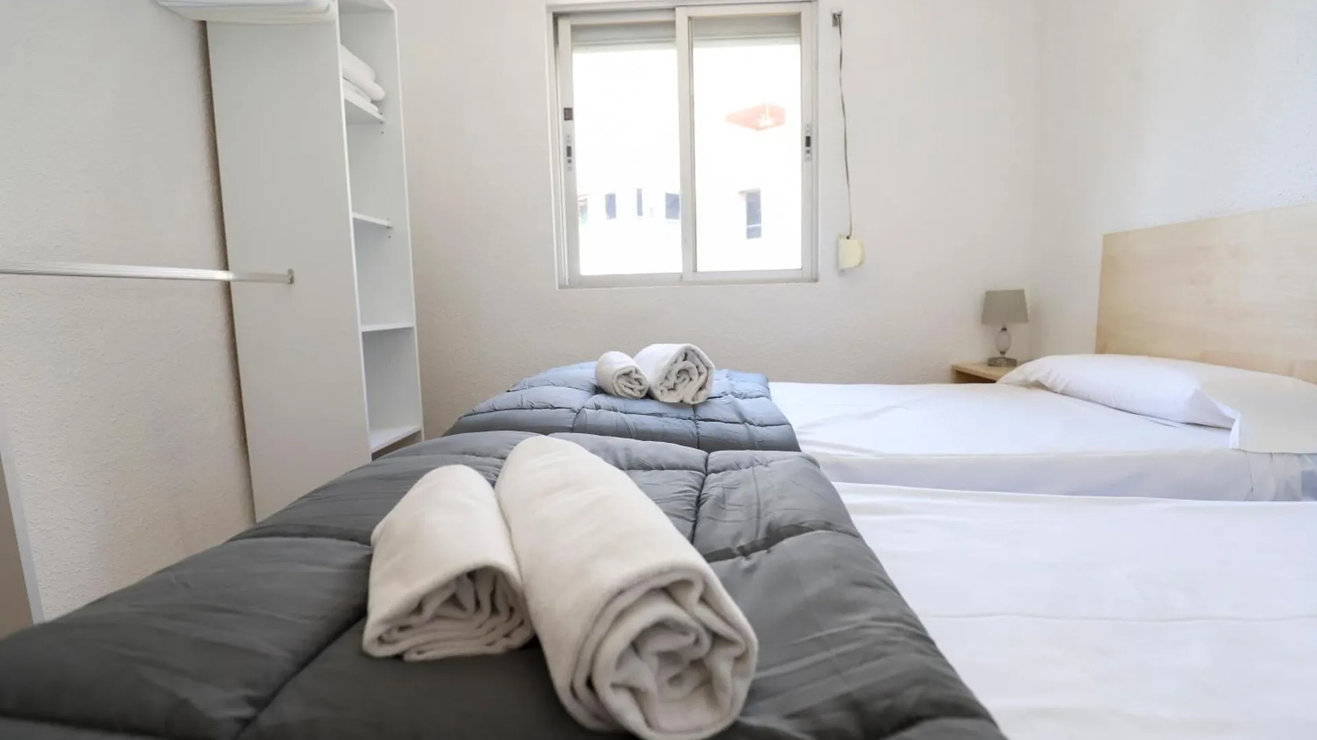 Differentflats Dms Apartment La Pineda