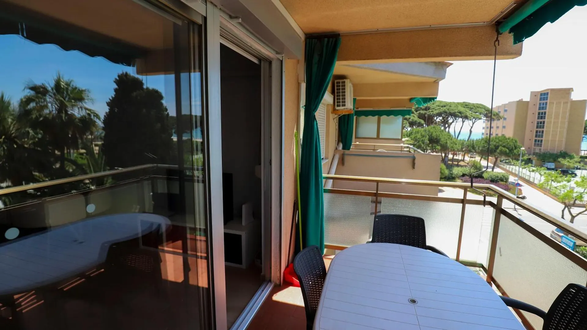 Differentflats Dms Apartment La Pineda
