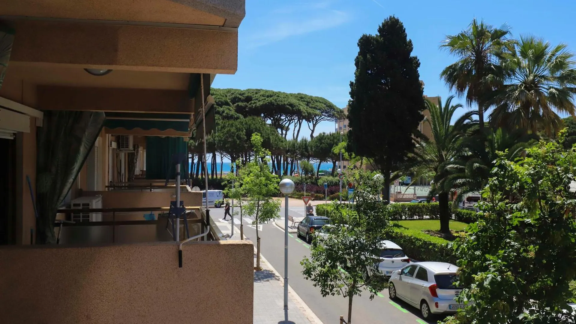 Differentflats Dms Apartment La Pineda Spain